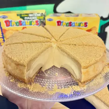 Tarta completa de Dinosaurus